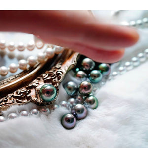 5A Tahitian Black Pearl Earrings 8–14mm in 18K Solid Gold