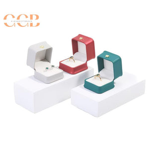 Classic PU Leather Crown Engagement Ring Box