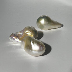 4A 2pcs 17-27mm Loose Flameball Baroque Pearl