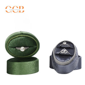 Oval Velvet Small Ring Box
