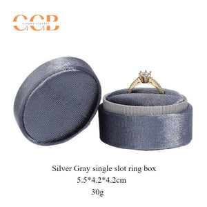 Oval Velvet Small Ring Box