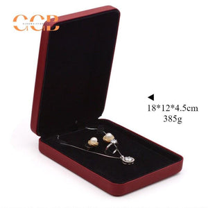 Customised leather-look jewelry box set