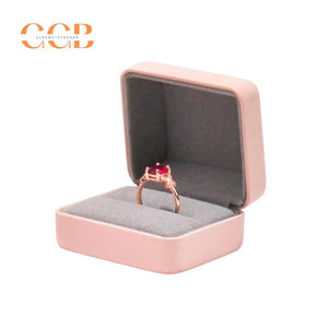 Customised leather-look jewelry box set