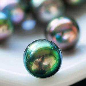 5A Tahitian Black Pearl Earrings 8–14mm in 18K Solid Gold