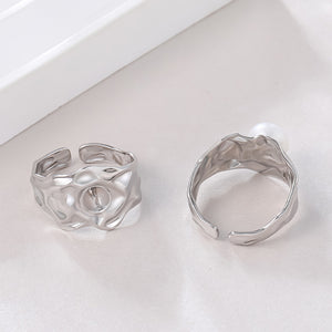 Irregular lava texture geometry pearl ring setting