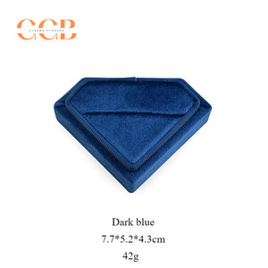 Luxury diamond shaped velvet ring box