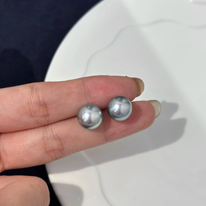 3A 8–11mm Platinum Grey Tahitian Pearl Stud Earrings, Natural Round Sea Pearls in 18K Gold, Mirror Luster Grandma Grey Elegant Jewelry