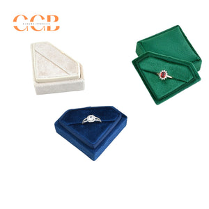Luxury diamond shaped velvet ring box
