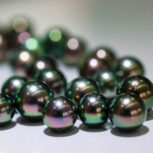 5A 8–14mm Natural Round Tahitian Black Pearl, Flawless Peacock Green Blue Purple Sea Pearl, Undrilled Loose Bead for Custom Jewelry