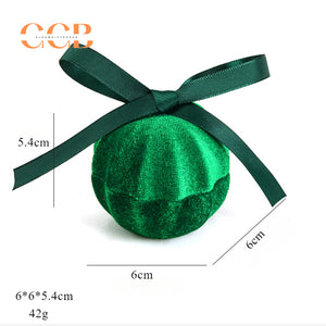 Velvet pumpkin shaped ring box