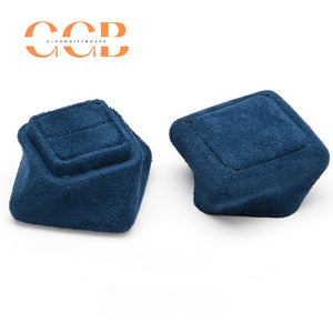 Velvet Ring Box Wedding Proposal Ring Holder Luxury Jewelry Gift Box Vintage Engagement Ring Case Travel Ring Box