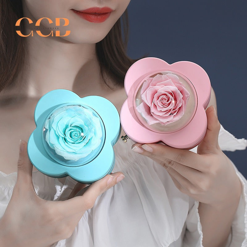 Preserved Four-Leaf Clover Flower Ring or Pendant Jewelry Box