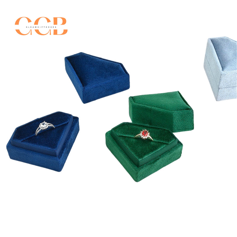 Luxury diamond shaped velvet ring box