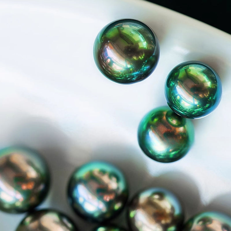 5A Tahitian Black Pearl Earrings 8–14mm in 18K Solid Gold