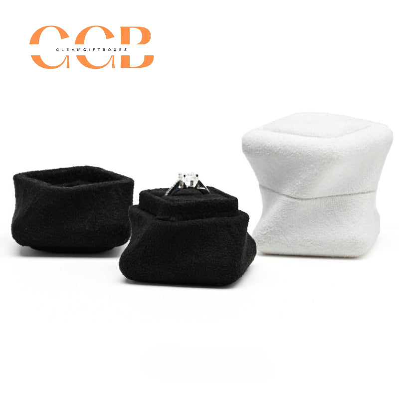 Velvet Ring Box Wedding Proposal Ring Holder Luxury Jewelry Gift Box Vintage Engagement Ring Case Travel Ring Box