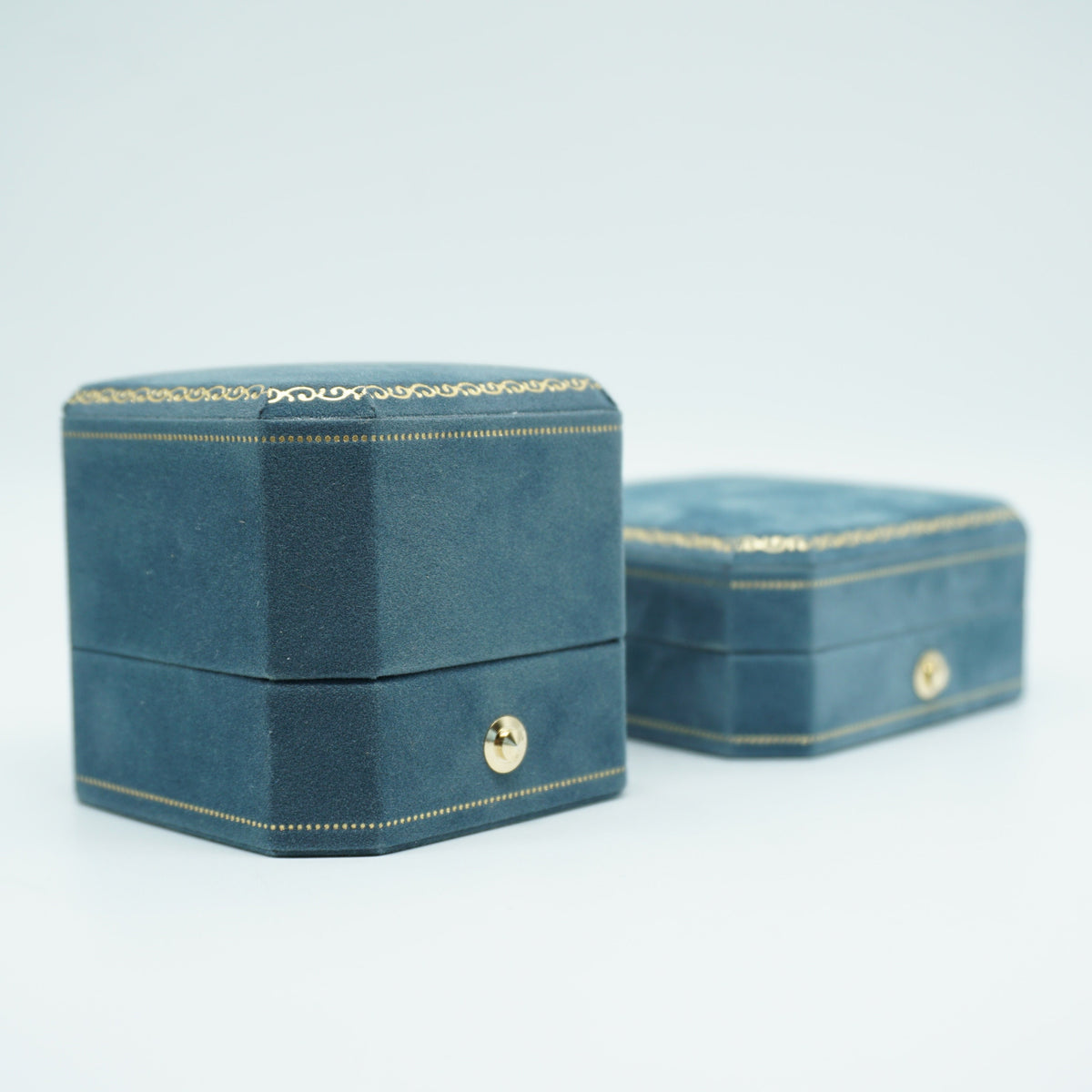 Victorian Style Velvet Ring Box
