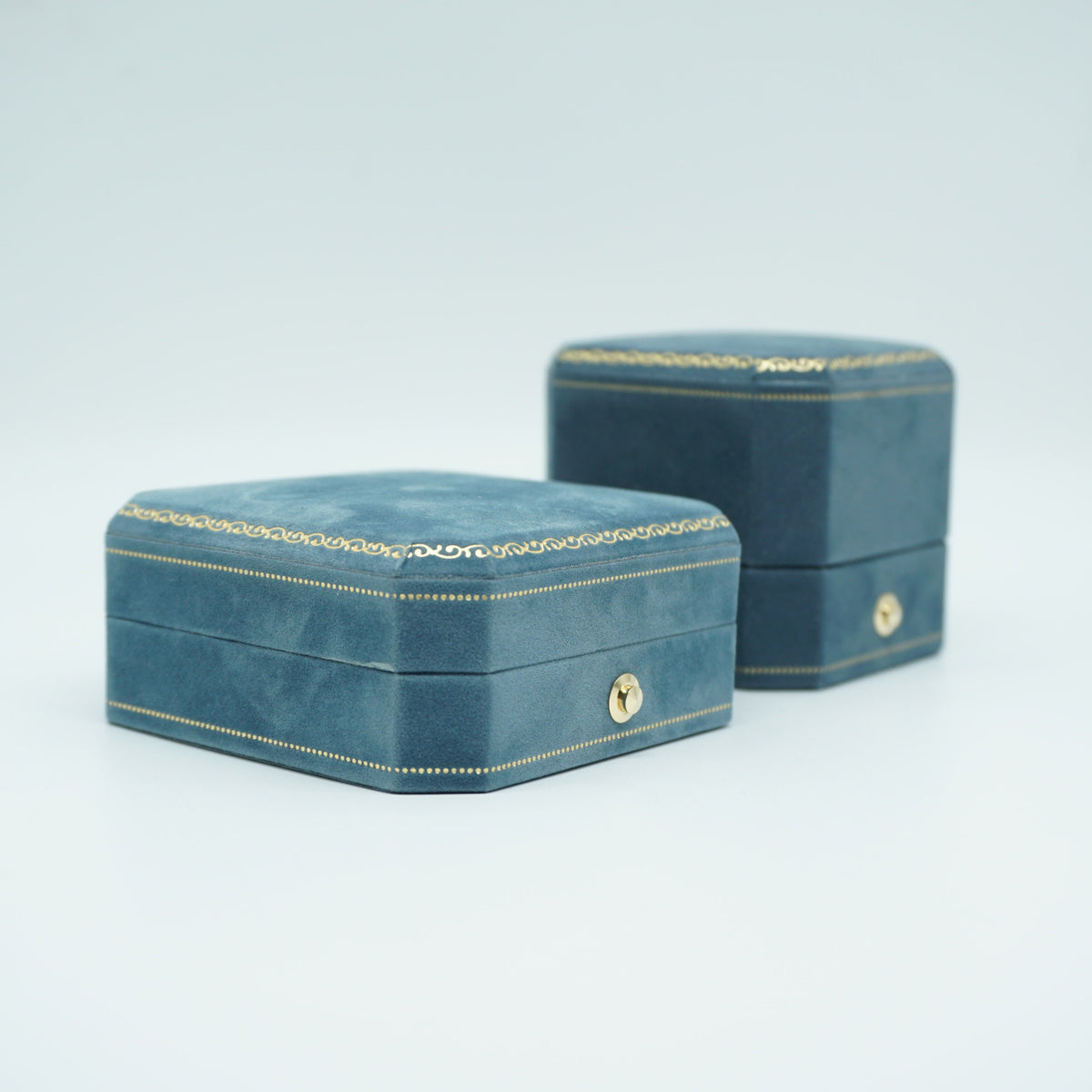 Victorian Style Velvet Ring Box