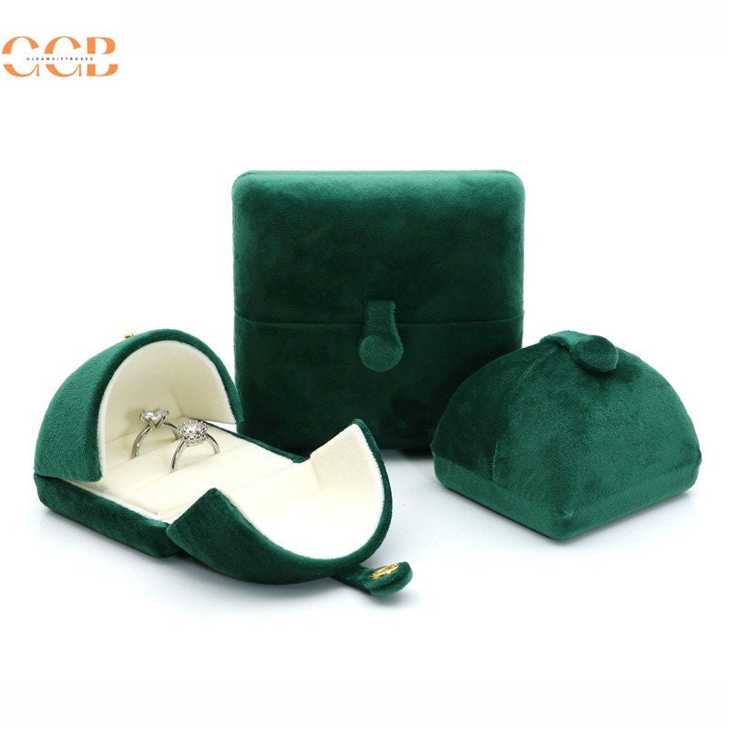 Green Velvet jewelry box set