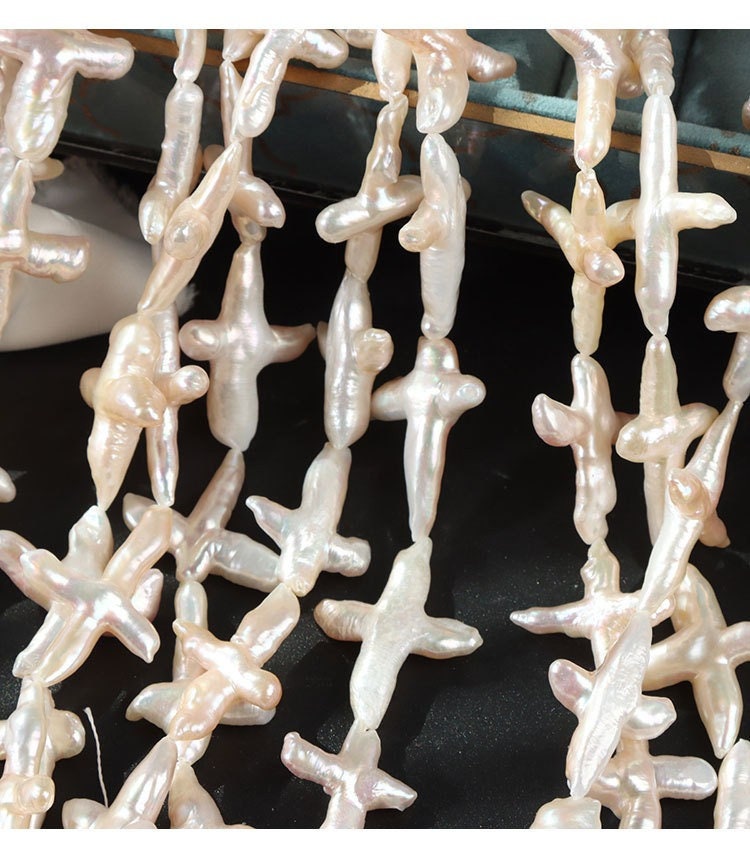 4A 20-30mm Baroque cross pearl strand