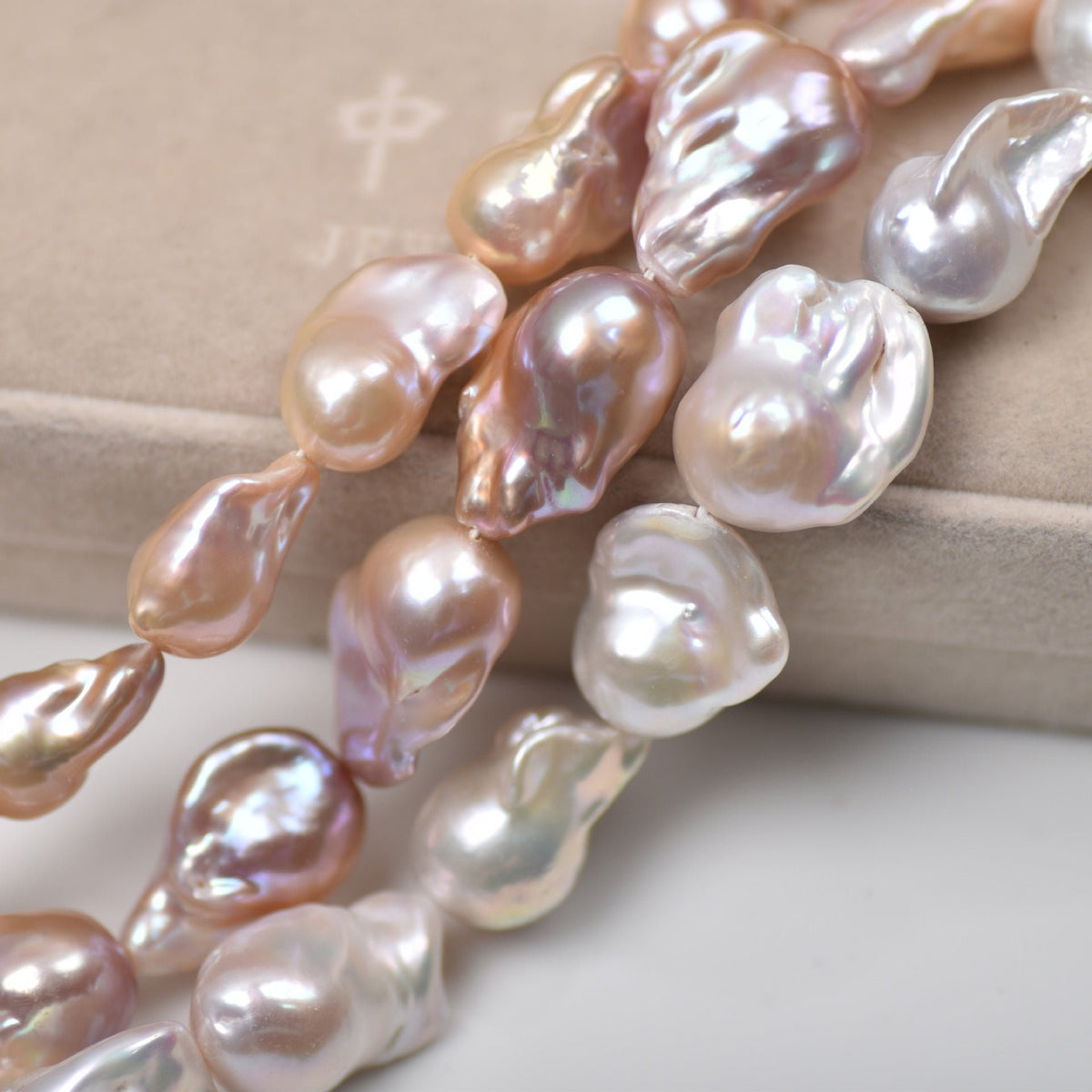 4A 15-25mm Large Flameball Baroque Pearl