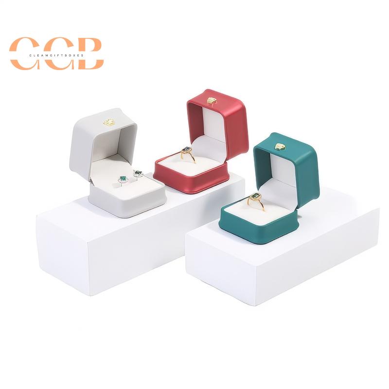 Classic PU Leather Crown Engagement Ring Box