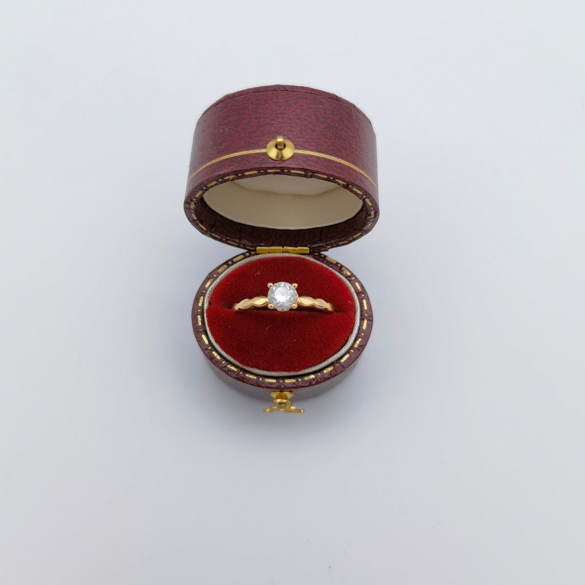 Vintage Style Oval Royal Red Ring Box Handmade