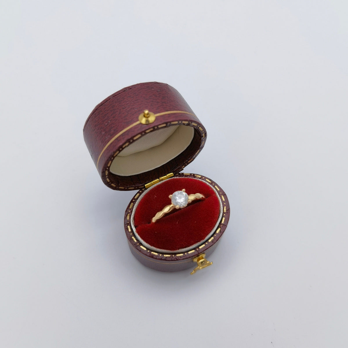Vintage Style Oval Royal Red Ring Box Handmade