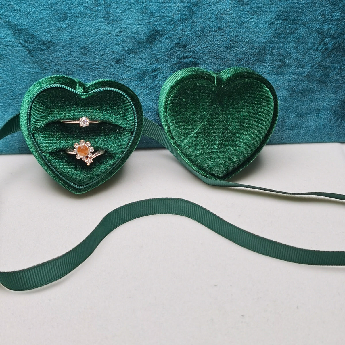 Green Velvet Ring Double Slot Ring Box for Wedding Ceremony