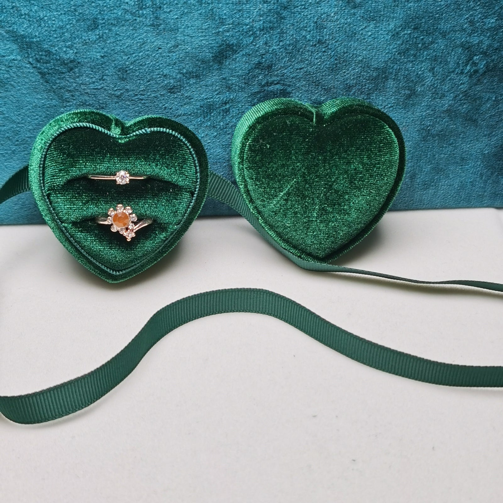 Green Velvet Ring Double Slot Ring Box for Wedding Ceremony