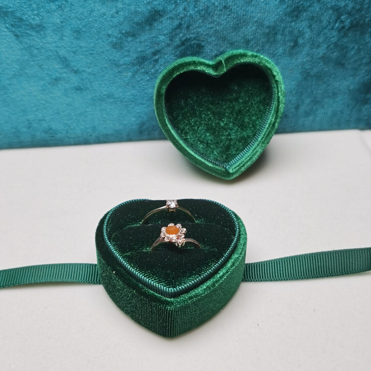 Green Velvet Ring Double Slot Ring Box for Wedding Ceremony