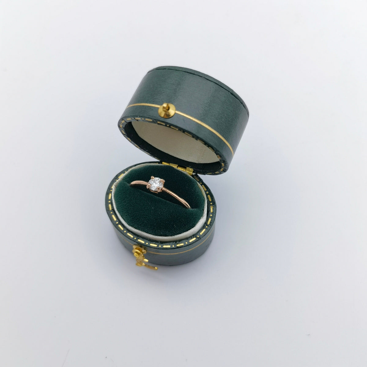 Vintage Style Oval Royal Green Ring Box Handmade