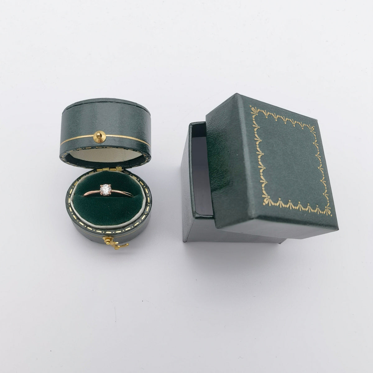 Vintage Style Oval Royal Green Ring Box Handmade