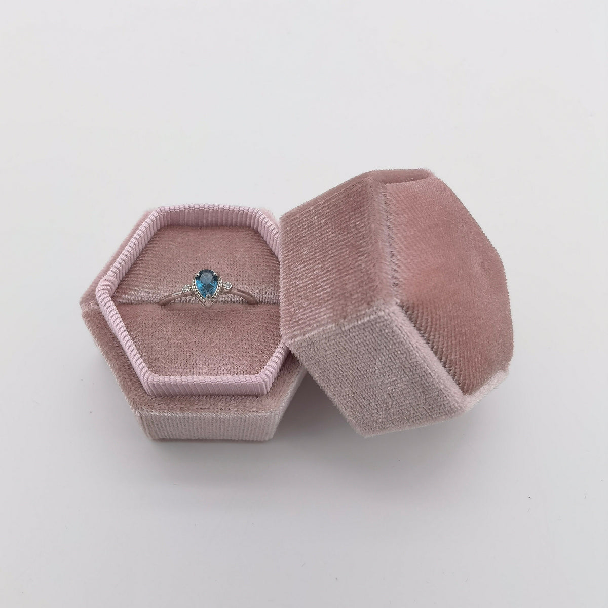 Light Pink Single Slot Velvet Ring Box