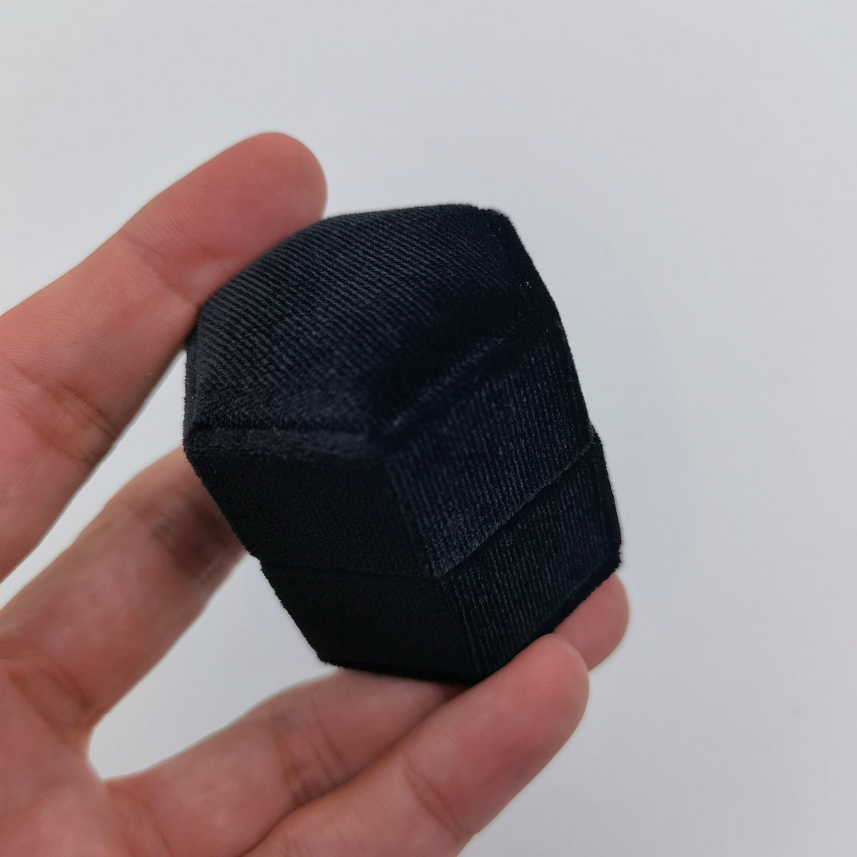 Black Single Slot Velvet Ring Box