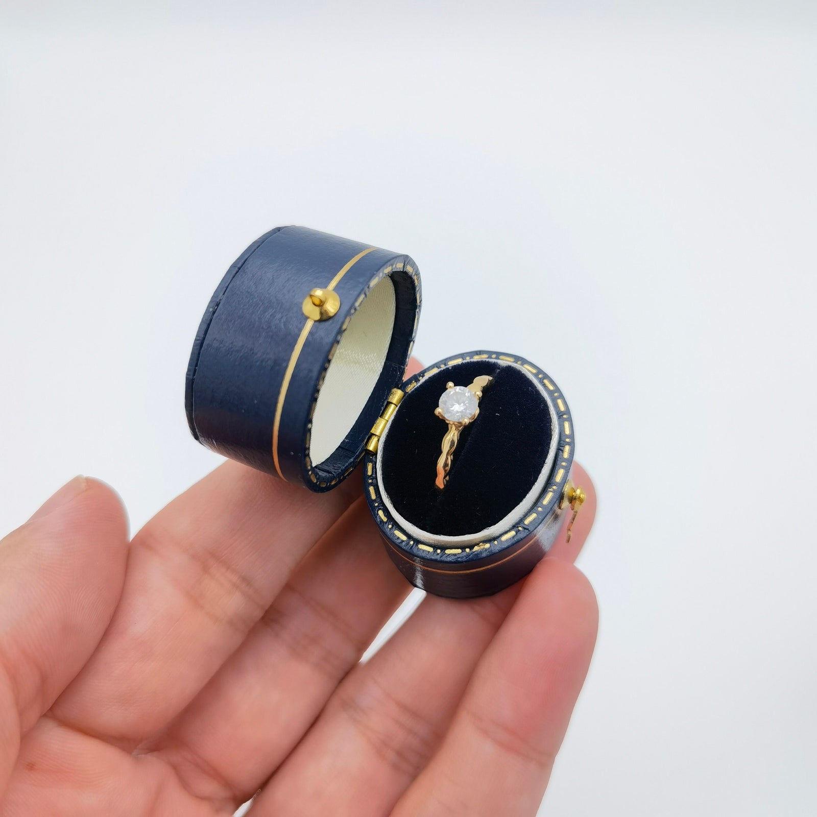 Vintage Style Oval Royal Blue Ring Box Handmade, Engagement & Wedding Set Elegant Keepsake Box, Bridal Photo, Vintage Ring Box