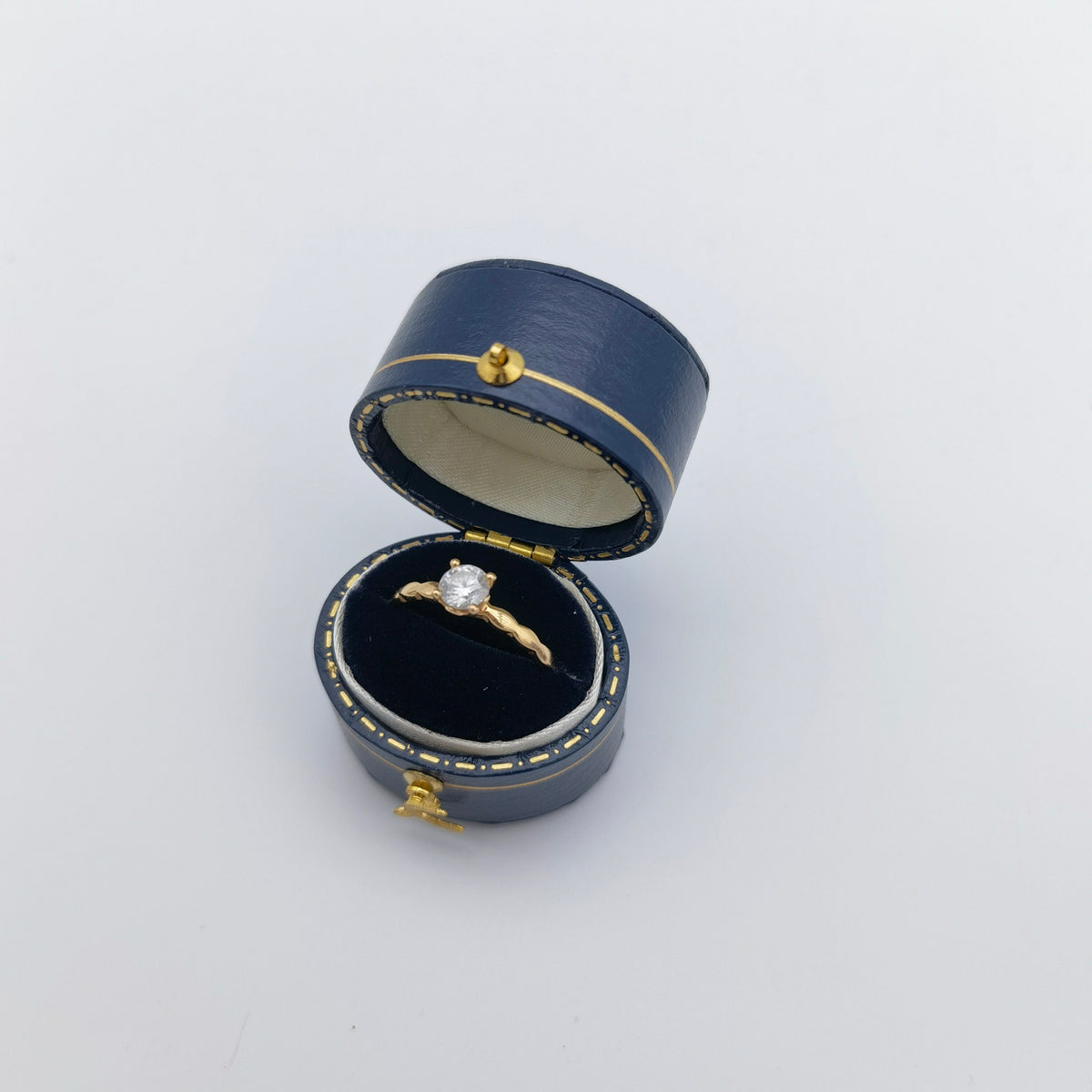 Vintage Style Oval Royal Blue Ring Box Handmade, Engagement & Wedding Set Elegant Keepsake Box, Bridal Photo, Vintage Ring Box