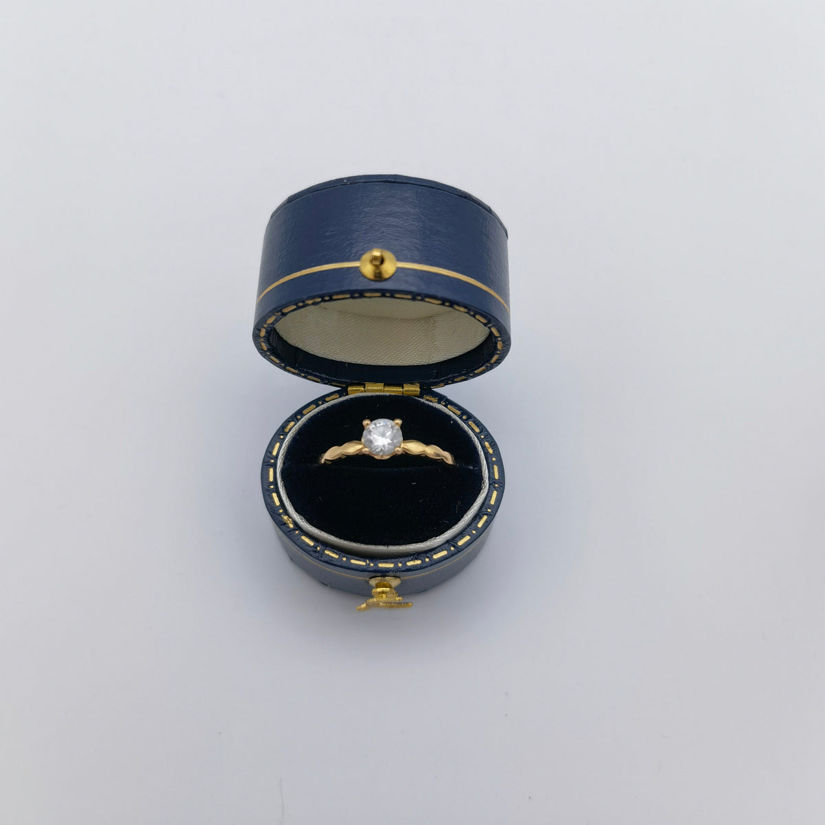 Vintage Style Oval Royal Blue Ring Box Handmade, Engagement & Wedding Set Elegant Keepsake Box, Bridal Photo, Vintage Ring Box
