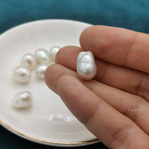 4A 1pc 10-11mm Small White Baroque Droplet Pearl