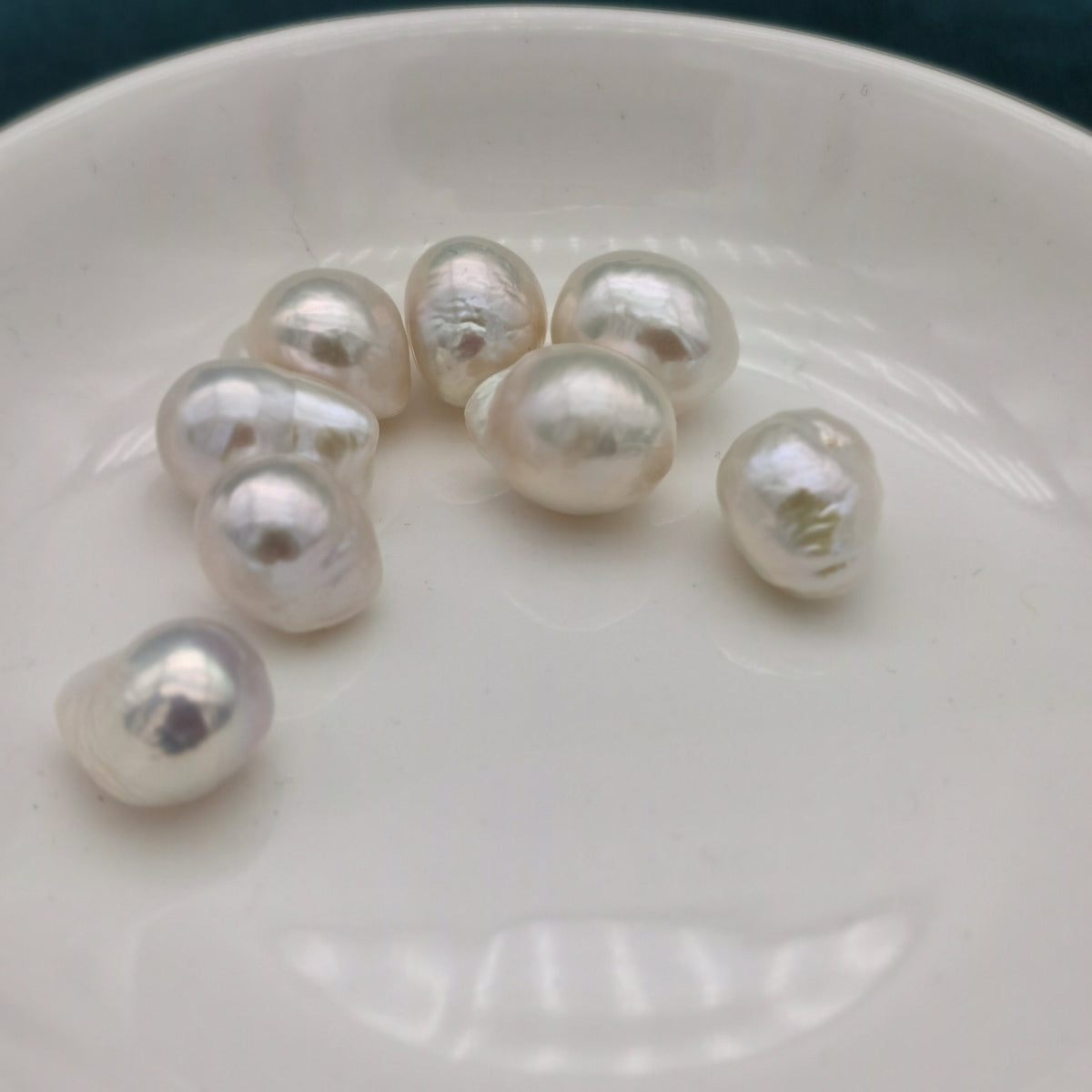 4A 1pc 10-11mm Small White Baroque Droplet Pearl