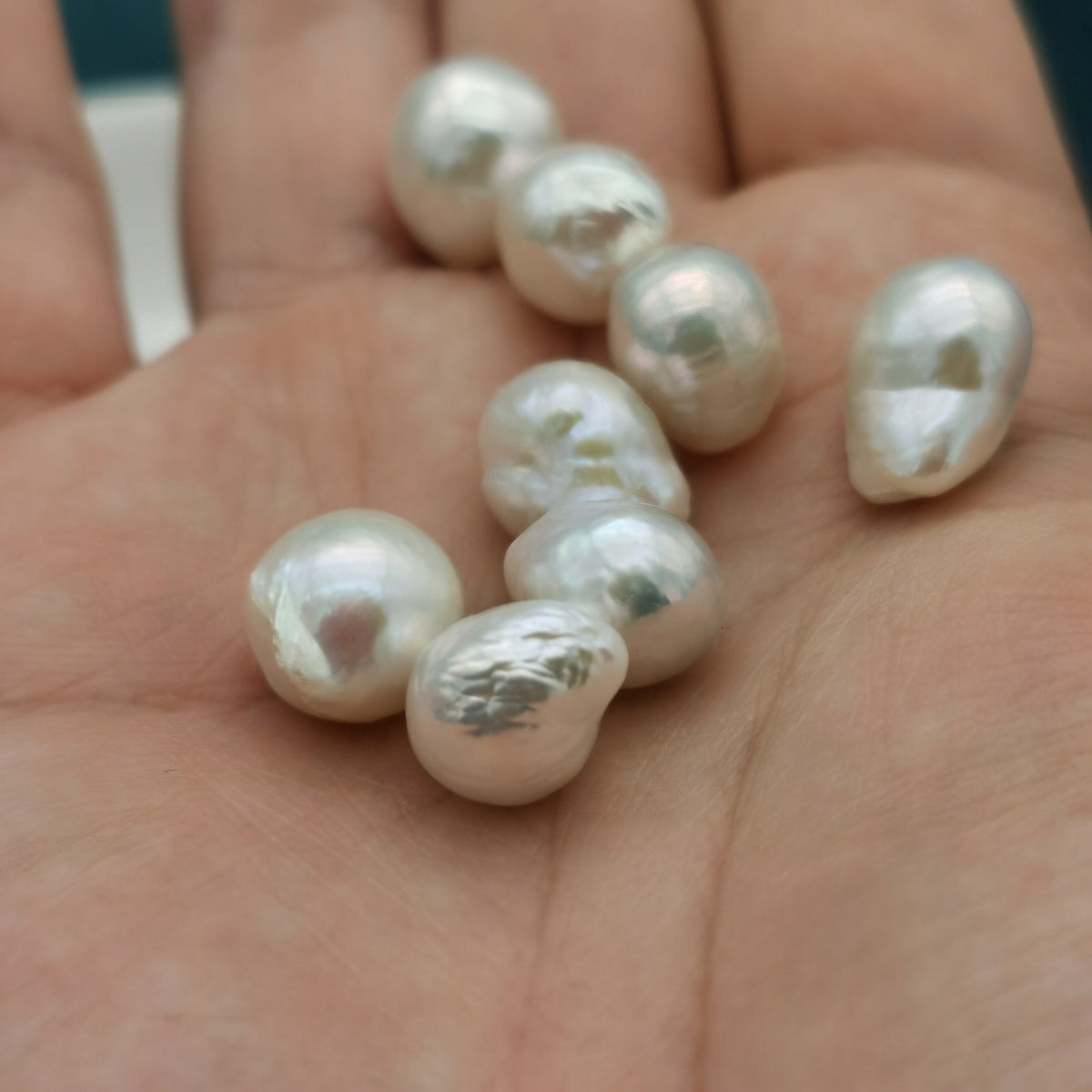 4A 1pc 10-11mm Small White Baroque Droplet Pearl