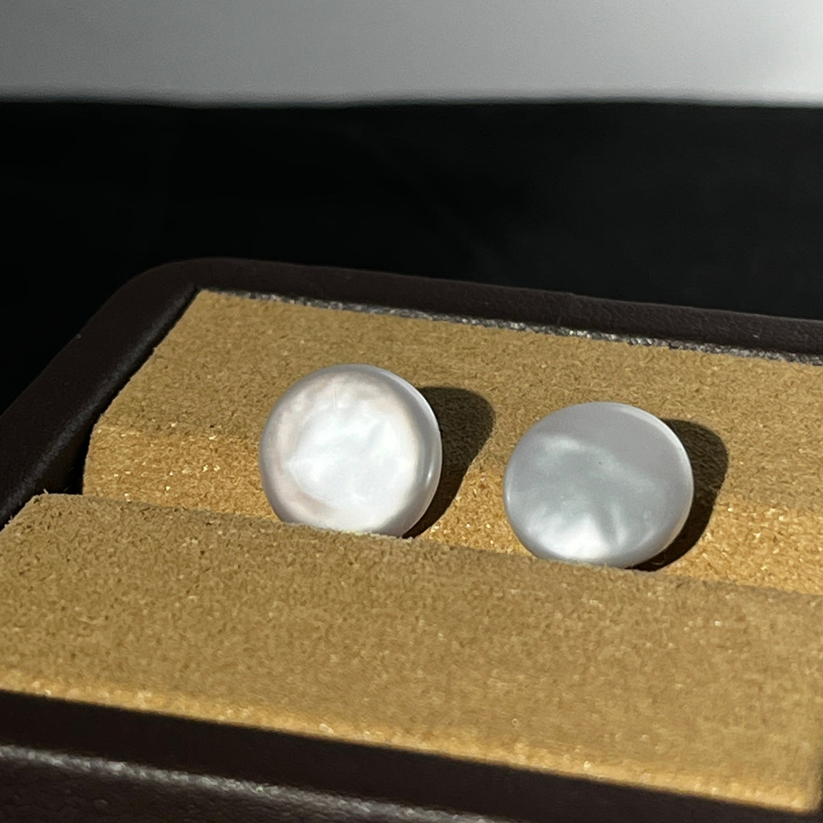 4A 2pcs 12-13mm Freshwater Coin Pearl