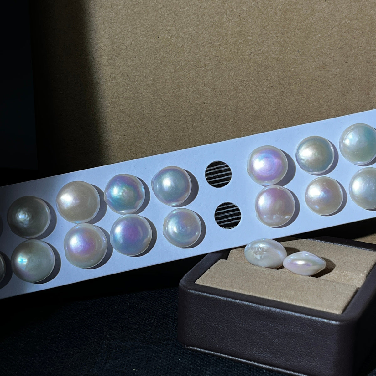 4A 2pcs 12-13mm Freshwater Coin Pearl