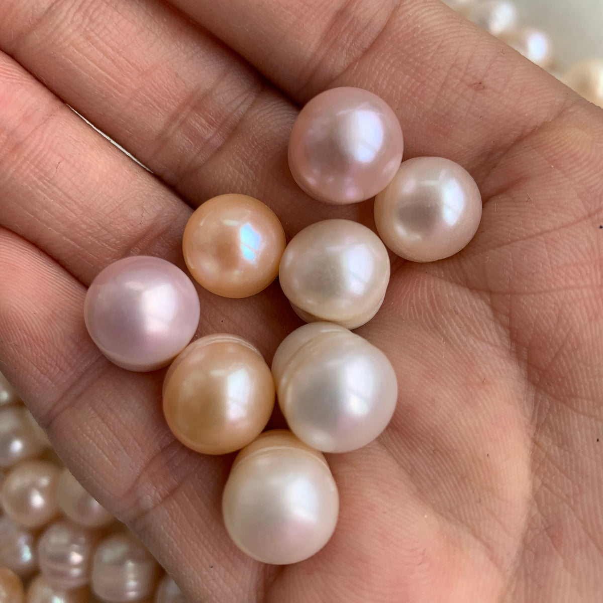 1A 1pc 10-12mm White Pinkish Round Pearl