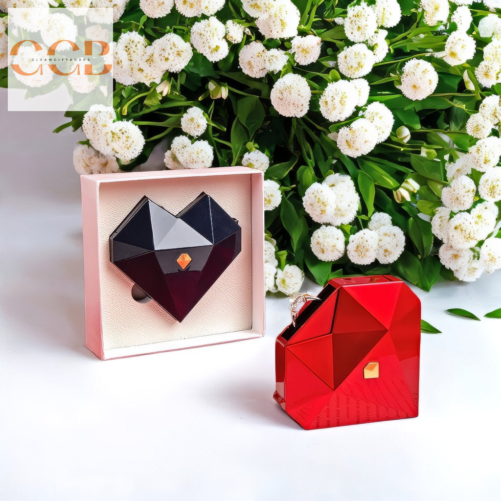 Pop-up ring heart-shaped jewelry box
