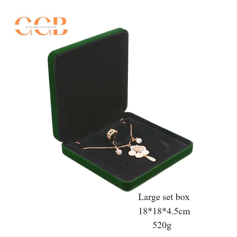 Green Velvet Jewelry Box