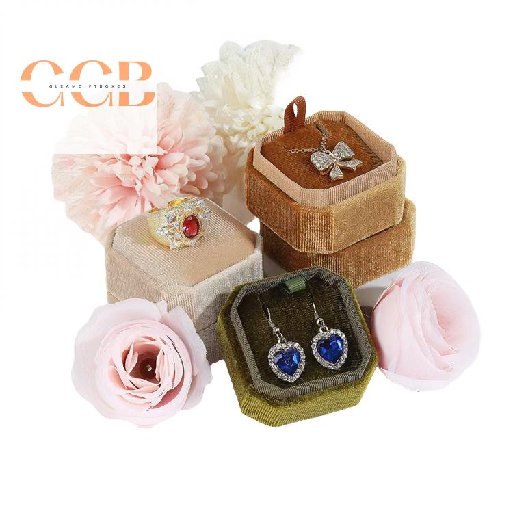 Velvet Ring Square Jewelry box