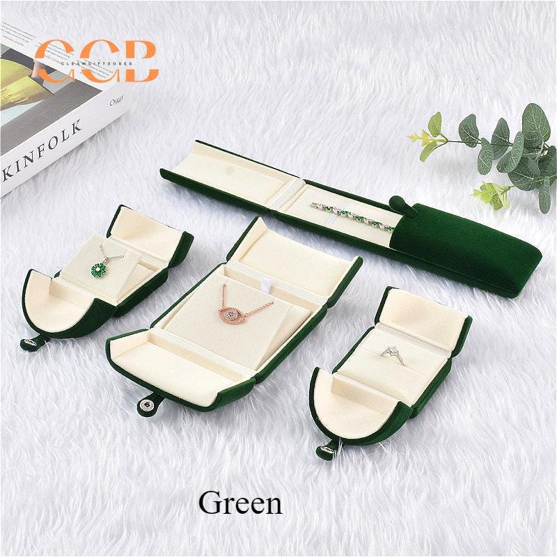 Velvet ring jewelry box