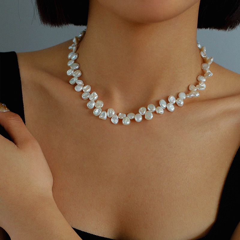 Baroque pearl flower necklace