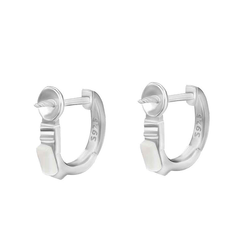 Pearl earring hoop setting