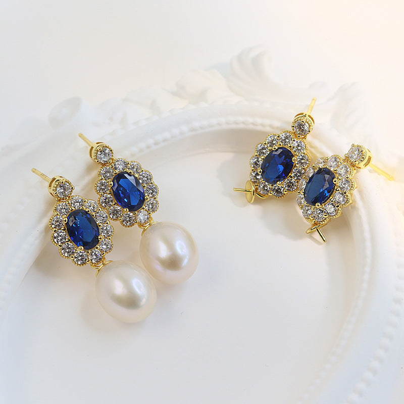 Dainty style earring settings